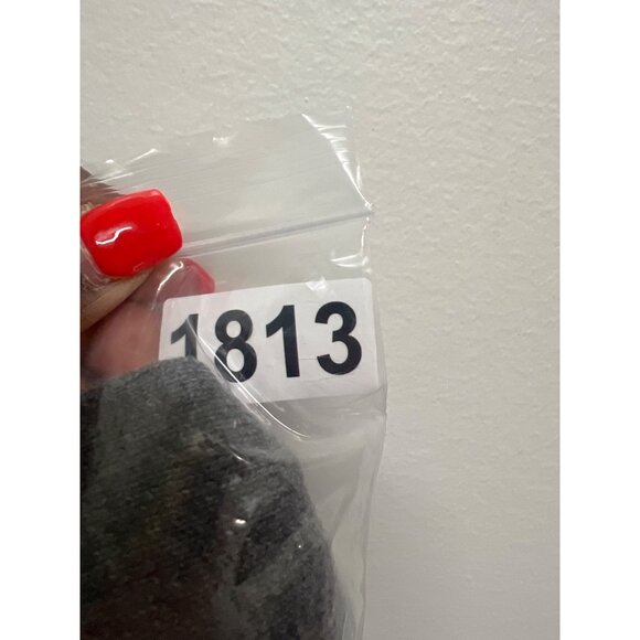 Mack Weldon Mens Gray V-Neck Tech Cashmere Sweater M - Picture 8 of 8